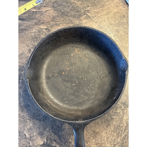 Original Cast Iron Skillet 8 Inch Made in USA Fry Pan Medium Camping - Picture 2 of 8